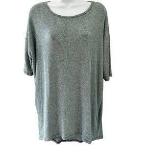 Lularoe Mid Sleeve Irma Gray Silver Vertical Stripe Tee Shirt Tunic Size S